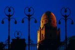 G�ti Gy�rgy G�tiFot� - Gati Gyorgy 03 Gellert Kupola Lamp Kek