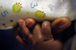 G�ti Gy�rgy G�tiFot� - GATI Mediatrice is Feeding her Child